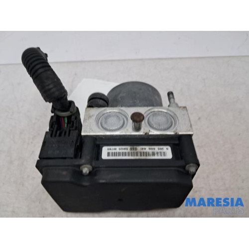 Peugeot - 107 - ABS pump