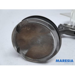 Renault - Clio - Connecting rod