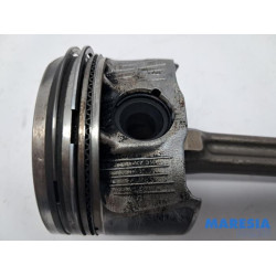 Renault - Clio - Connecting rod
