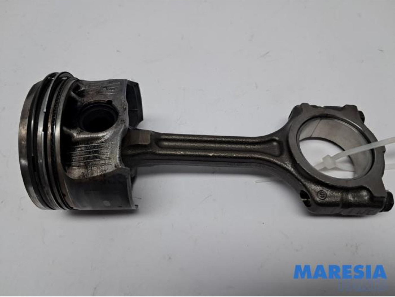 Renault - Clio - Connecting rod