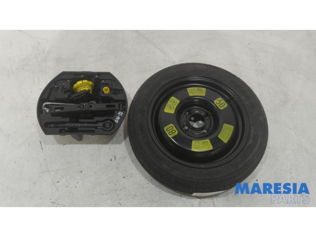 Citroen - DS3 - Krikset + reservewiel