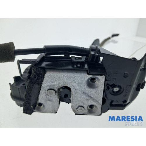 Renault - Twingo - Front door lock mechanism 4-door, right