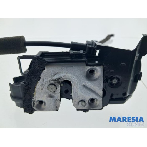 Renault - Twingo - Rear door mechanism 4-door, right