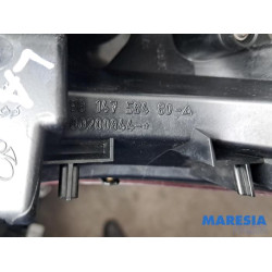 Peugeot - 2008 - Achterlicht links