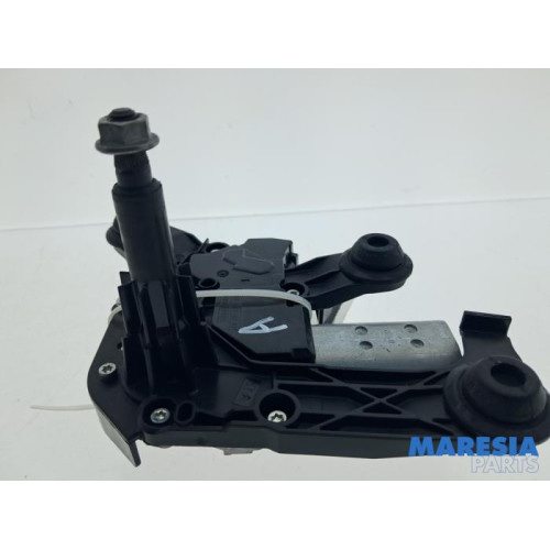 Peugeot - 2008 - Rear wiper motor
