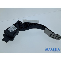 Peugeot - 2008 - Gaspedal