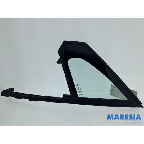 Peugeot - 2008 - Dreieckfenster links vorne