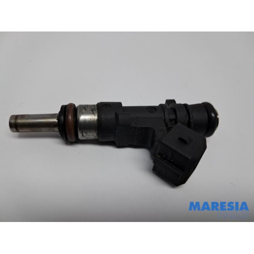 Renault - Megane - Injector (petrol injection)