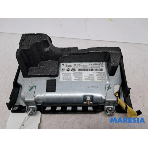 Fiat - 500 - Airbag knie links