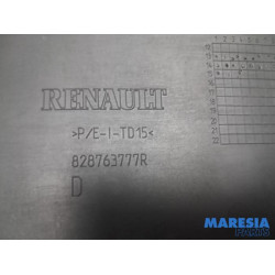 Renault - Captur - Türleiste