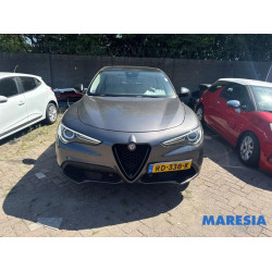 Alfa Romeo - Stelvio - Vorderfront komplett