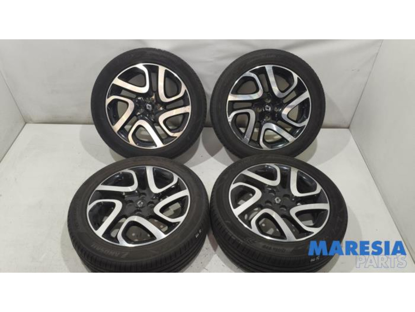 Renault - Captur - Sportvelgenset + banden