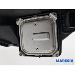 Renault - Megane - Scheinwerfer links