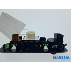 Citroen - Berlingo - Multi-functional window switch