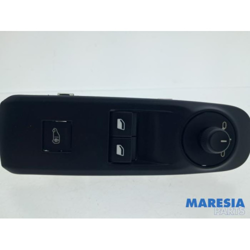 Citroen - Berlingo - Multi-functional window switch