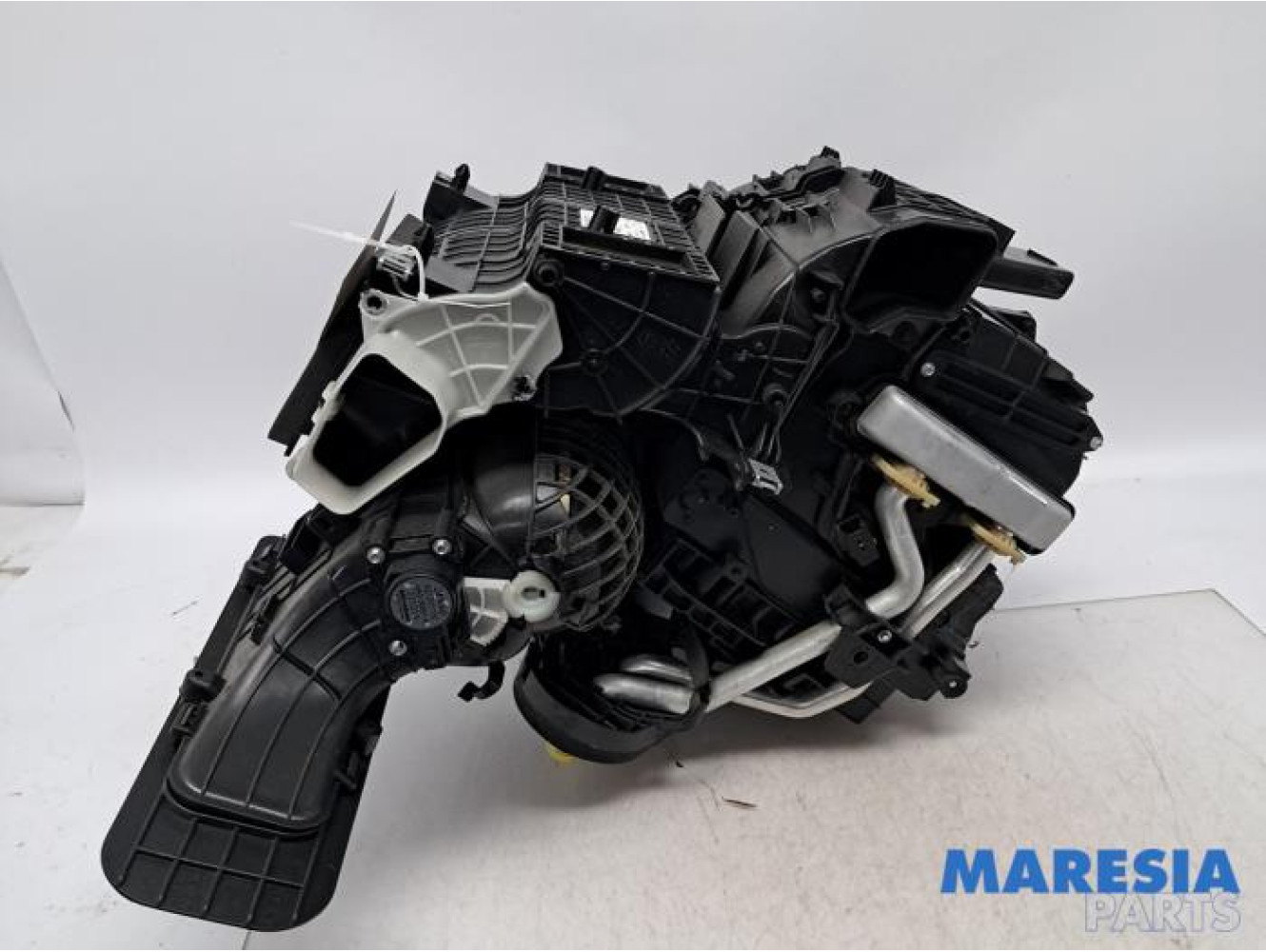 Renault - Captur - Heater housing
