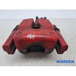 Renault - Clio - Rear brake calliper, right