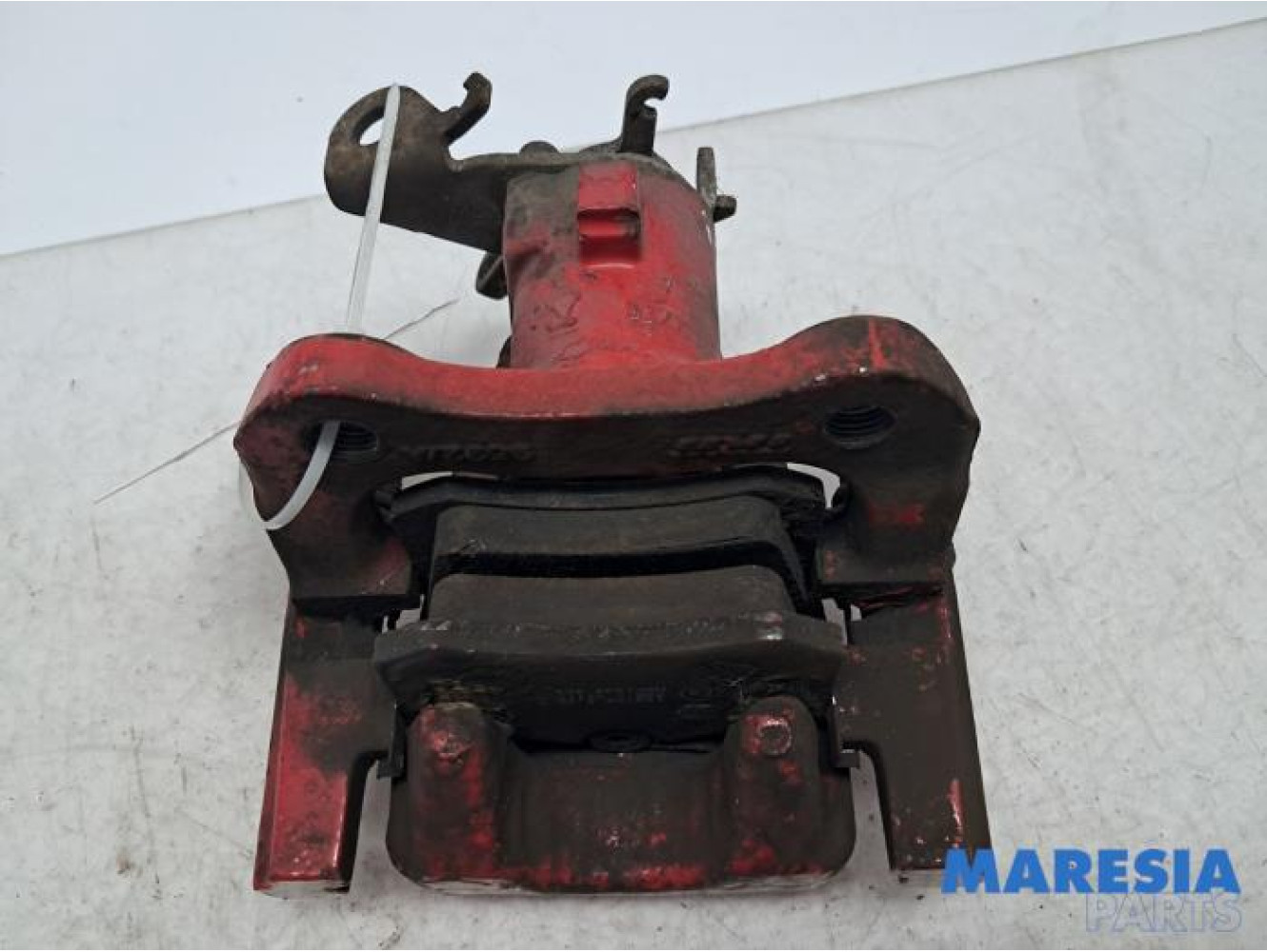 Renault - Clio - Rear brake calliper, right
