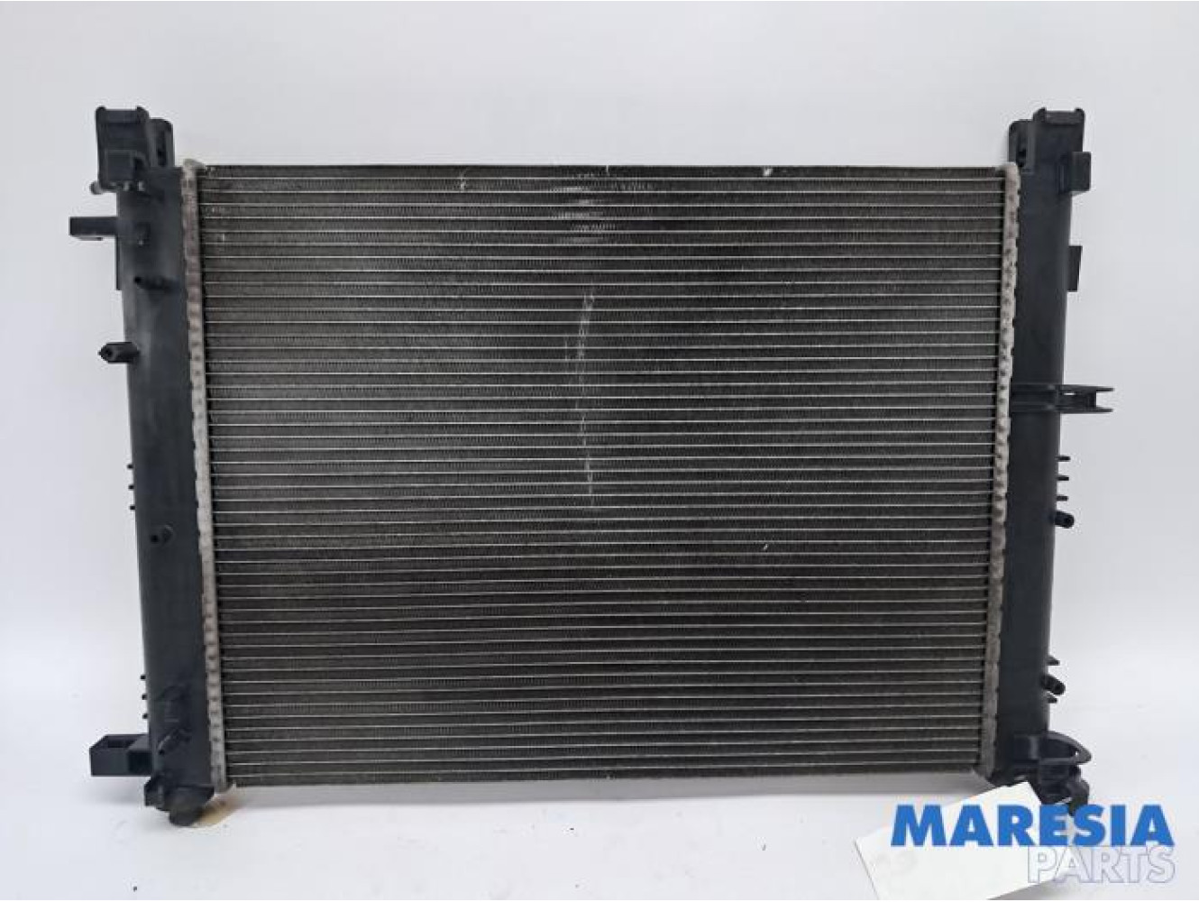 Renault - Clio - Radiator