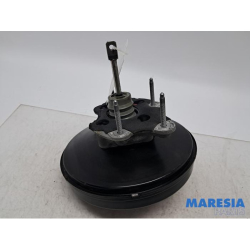 Renault - Clio - Brake servo
