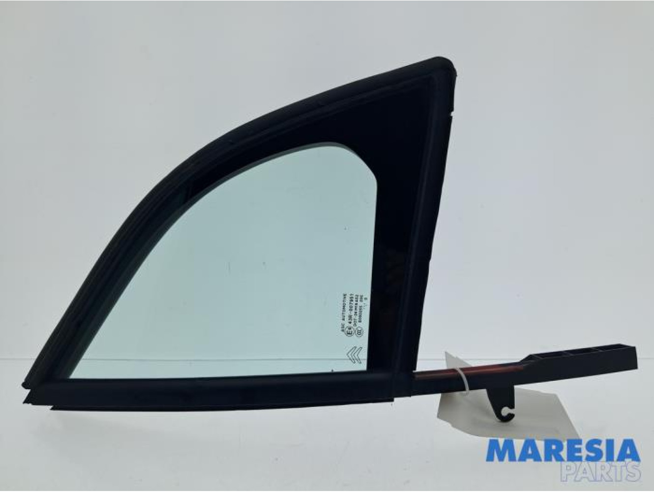 Citroen - DS3 - Quarter light, front right