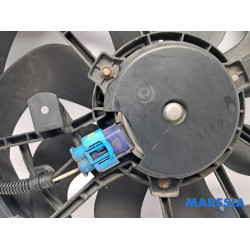 Renault - Clio - Fan motor