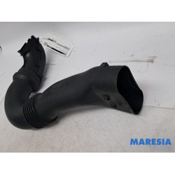 Renault - Clio - Air intake hose