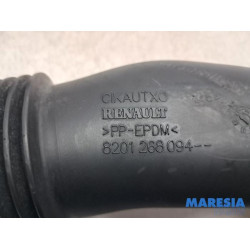 Renault - Clio - Air intake hose