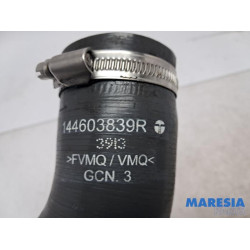 Renault - Clio - Air intake hose