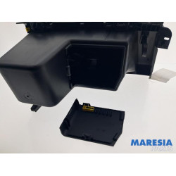 Renault - Twingo - Glovebox