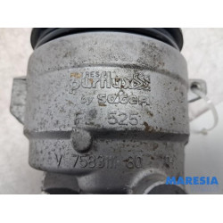 Citroen - Berlingo - Oil filter holder