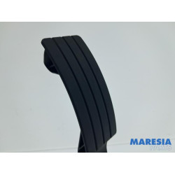 Renault - Twingo - Accelerator pedal