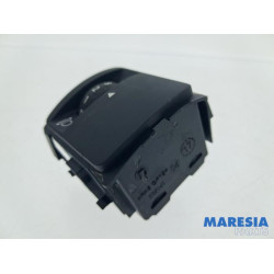 Renault - Twingo - AIH headlight switch