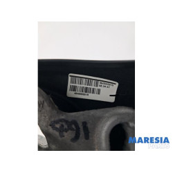 Renault - Captur - Steering wheel