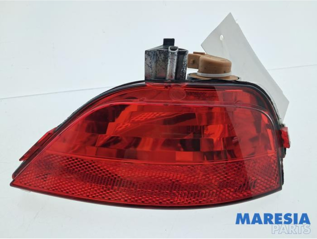 Renault - Captur - Rear fog light