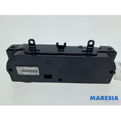 Renault - Captur - Heater control panel