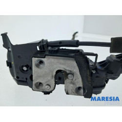 Renault - Captur - Door lock mechanism 4-door, front left
