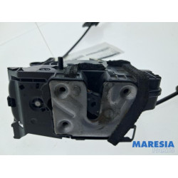 Renault - Captur - Rear door mechanism 4-door, right