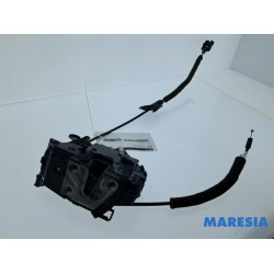 Renault - Captur - Rear door mechanism 4-door, right