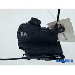 Renault - Captur - Rear door mechanism 4-door, right