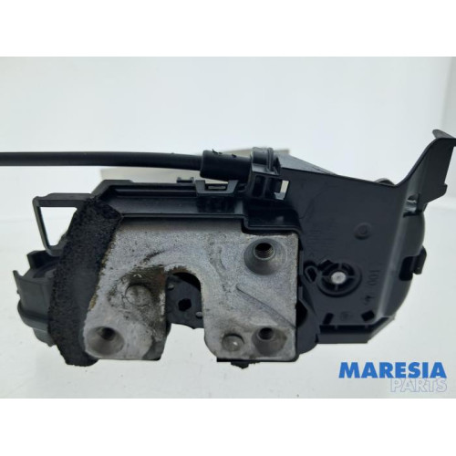 Renault - Captur - Rear door mechanism 4-door, right