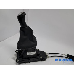 Renault - Captur - Gear stick