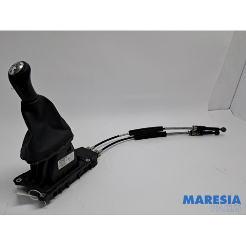 Renault - Captur - Gear stick