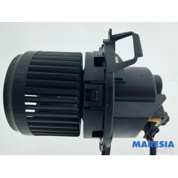 Renault - Captur - Heating and ventilation fan motor