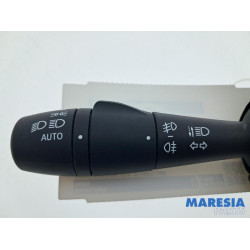 Renault - Captur - Indicator switch