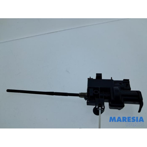 Renault - Captur - Tank flap lock motor