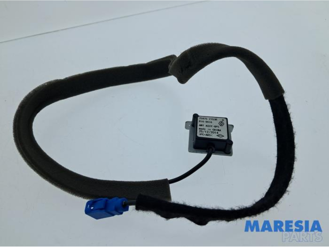 Renault - Captur - GPS antenna