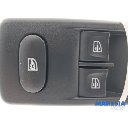 Renault - Captur - Multi-functional window switch