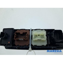 Renault - Captur - Multi-functional window switch