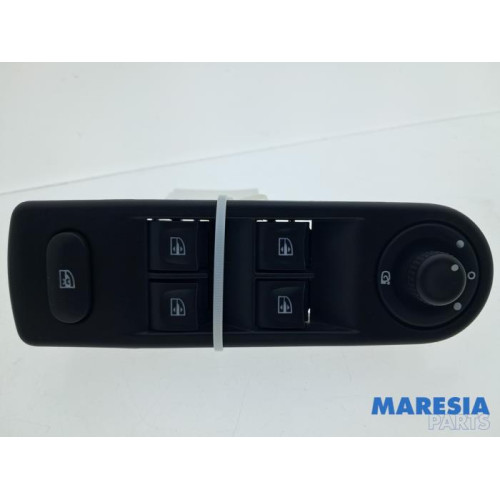 Renault - Captur - Multi-functional window switch